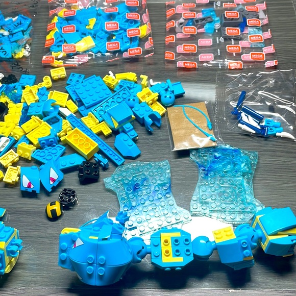 Pokémon Gyarados - Picture 12 of 12